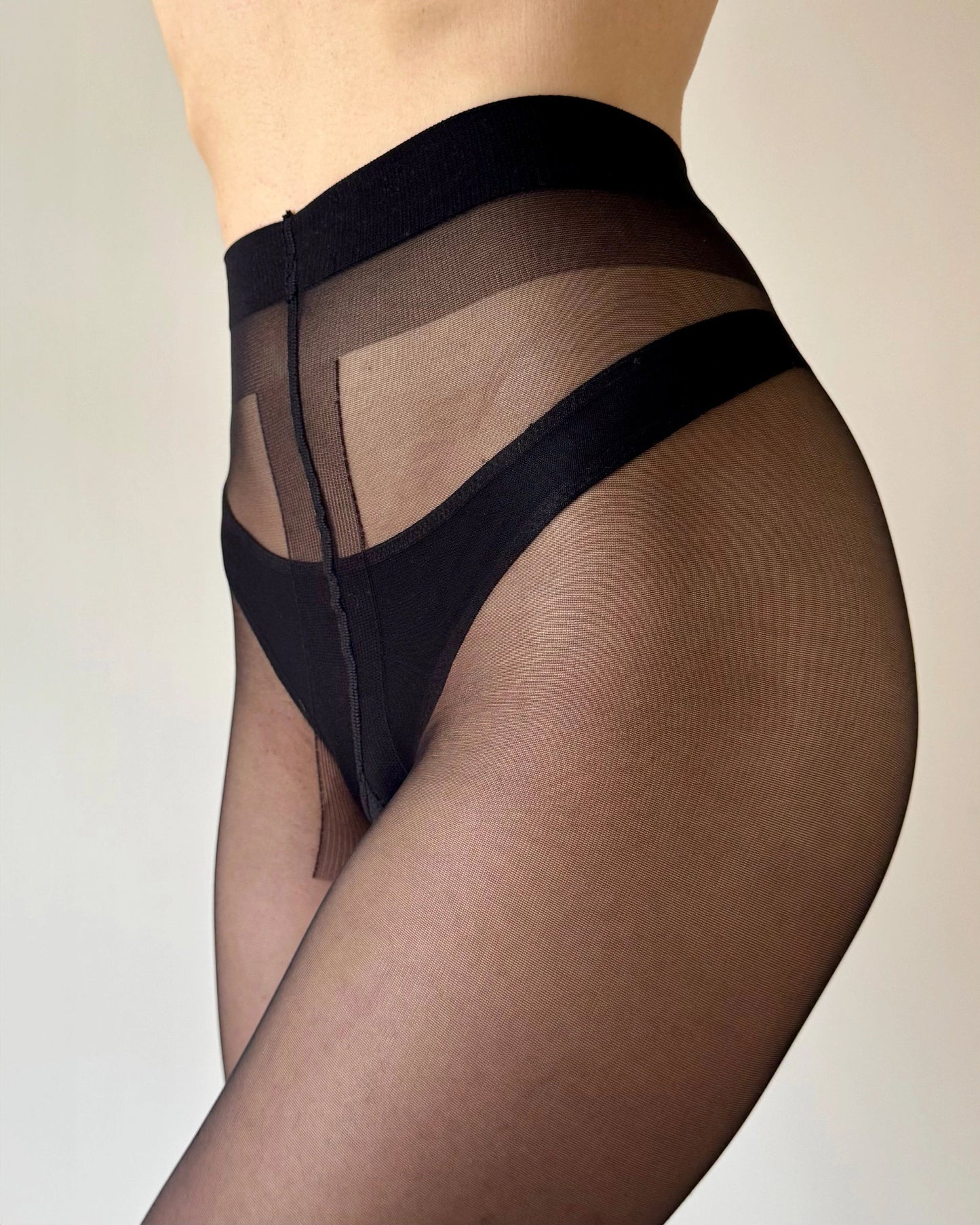 NLY SheerMuse™ | Timeless High-Waist Sheer Pantyhose